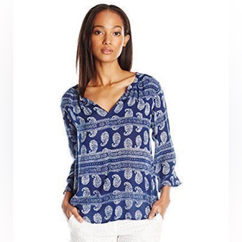 Velvet Blue and White Paisley Top